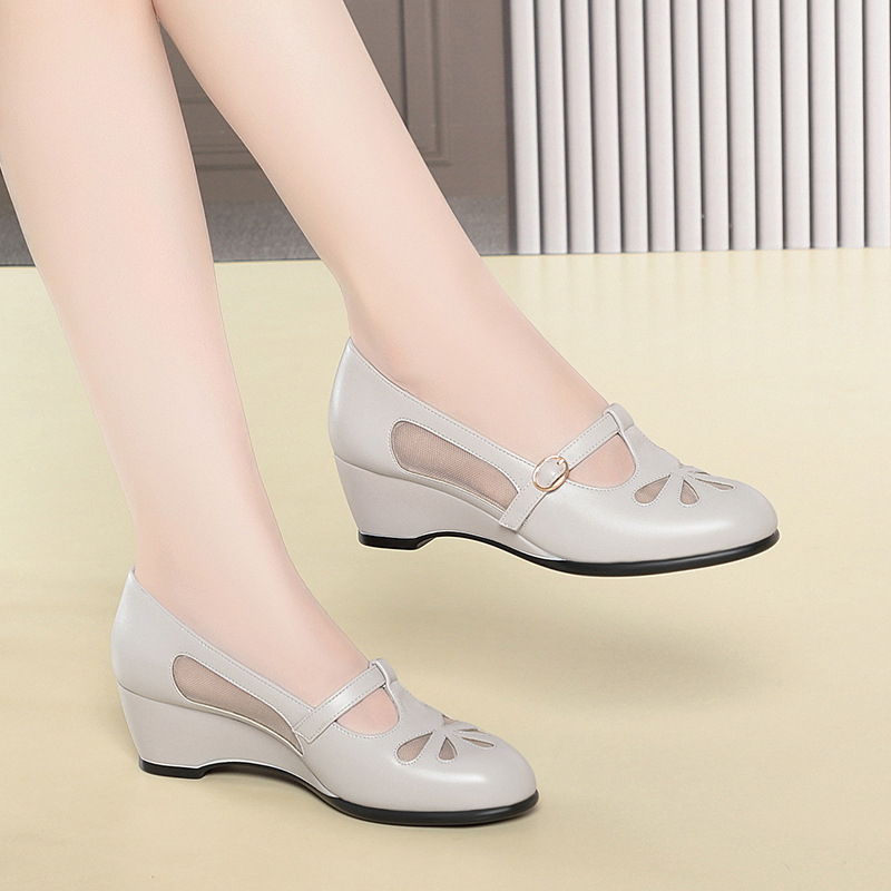 Middle Aged Women Summer Mesh  - Womens Heels 评论和价格